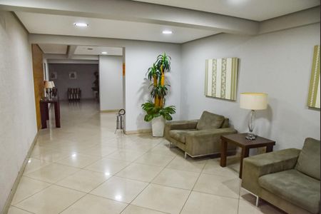 Apartamento à venda com 136m², 4 quartos e 2 vagas Apartamento à venda com 136m², 4 quartos e 2 vagasHall de entrada