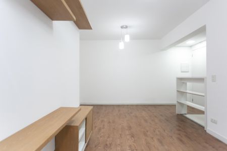 Apartamento à venda com 63m², 2 quartos e 2 vagas Apartamento à venda com 63m², 2 quartos e 2 vagasSala