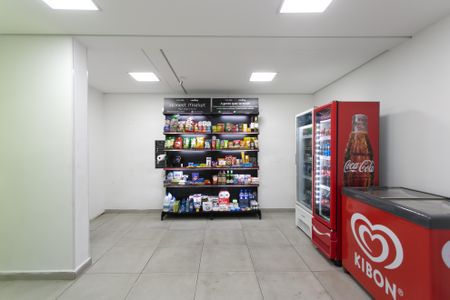 Apartamento à venda com 63m², 2 quartos e 2 vagas Apartamento à venda com 63m², 2 quartos e 2 vagasÁrea comum - Mercadinho