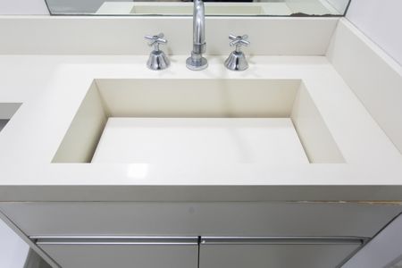 Apartamento à venda com 63m², 2 quartos e 2 vagas Apartamento à venda com 63m², 2 quartos e 2 vagasBanheiro da Suíte / Detalhe
