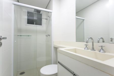 Apartamento à venda com 63m², 2 quartos e 2 vagas Apartamento à venda com 63m², 2 quartos e 2 vagasBanheiro da Suíte