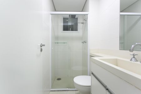 Apartamento à venda com 63m², 2 quartos e 2 vagas Apartamento à venda com 63m², 2 quartos e 2 vagasBanheiro da Suíte