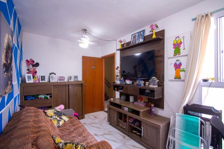 Sala de apartamento para alugar com 1 quarto, 40m² em Amendoeira, São Gonçalo