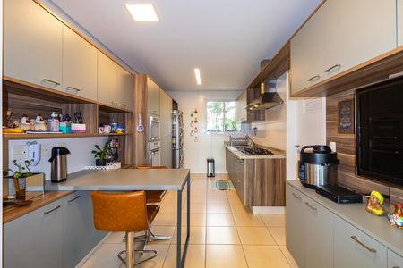 Apartamento à venda com 184m², 3 quartos e 3 vagas
