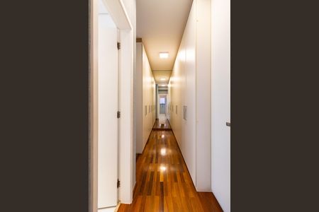 Apartamento à venda com 184m², 3 quartos e 3 vagas