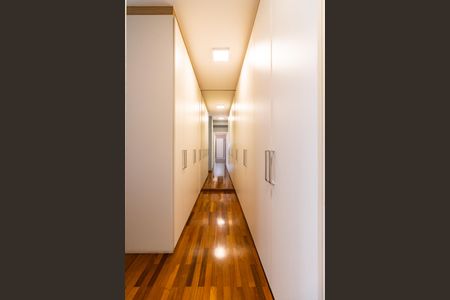 Apartamento à venda com 184m², 3 quartos e 3 vagas