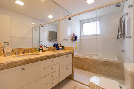 Apartamento à venda com 184m², 3 quartos e 3 vagas