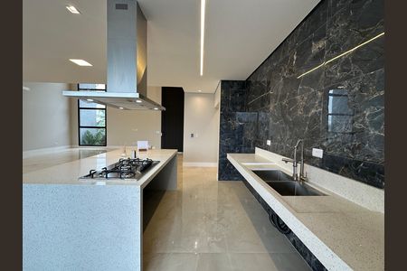 Casa de condomínio à venda com 323m², 4 quartos e 6 vagas Casa de condomínio à venda com 323m², 4 quartos e 6 vagasCozinha