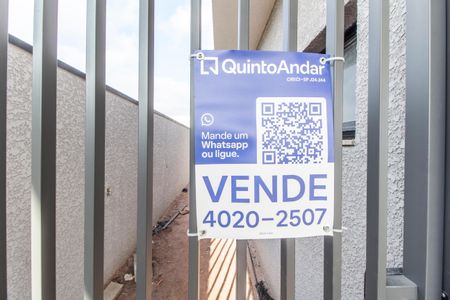 Casa de condomínio à venda com 323m², 4 quartos e 6 vagasVista da Rua
