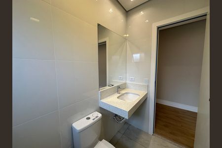 Casa de condomínio à venda com 323m², 4 quartos e 6 vagas Casa de condomínio à venda com 323m², 4 quartos e 6 vagasBanheiro da Suíte 3