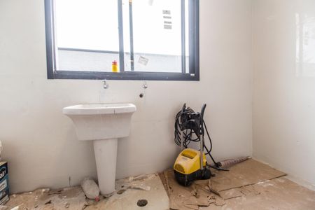 Casa de condomínio à venda com 323m², 4 quartos e 6 vagasÁrea de Serviço