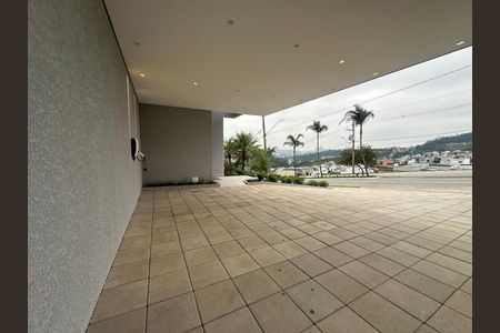 Casa de condomínio à venda com 323m², 4 quartos e 6 vagas Casa de condomínio à venda com 323m², 4 quartos e 6 vagasGaragem
