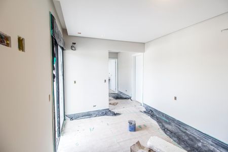 Casa de condomínio à venda com 323m², 4 quartos e 6 vagasSuíte master