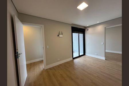 Casa de condomínio à venda com 323m², 4 quartos e 6 vagas Casa de condomínio à venda com 323m², 4 quartos e 6 vagasSuíte 1