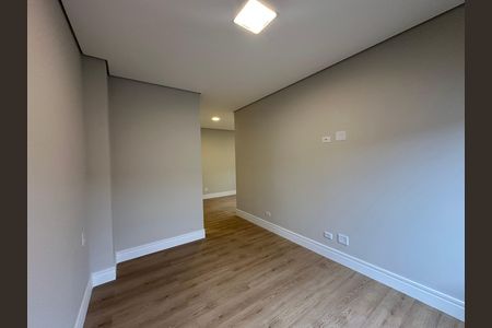 Casa de condomínio à venda com 323m², 4 quartos e 6 vagas Casa de condomínio à venda com 323m², 4 quartos e 6 vagasSuíte 4