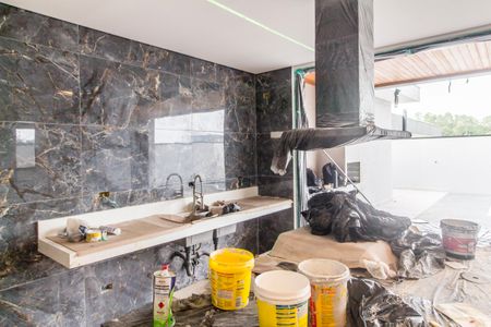Casa de condomínio à venda com 323m², 4 quartos e 6 vagasCozinha