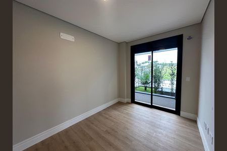 Casa de condomínio à venda com 323m², 4 quartos e 6 vagas Casa de condomínio à venda com 323m², 4 quartos e 6 vagasSuíte 1