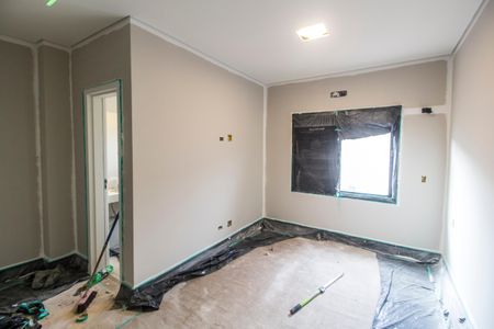 Casa de condomínio à venda com 323m², 4 quartos e 6 vagasSuíte  3
