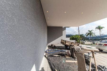 Casa de condomínio à venda com 323m², 4 quartos e 6 vagasGaragem