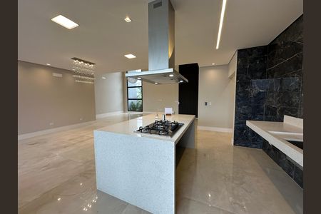 Casa de condomínio à venda com 323m², 4 quartos e 6 vagas Casa de condomínio à venda com 323m², 4 quartos e 6 vagasCozinha
