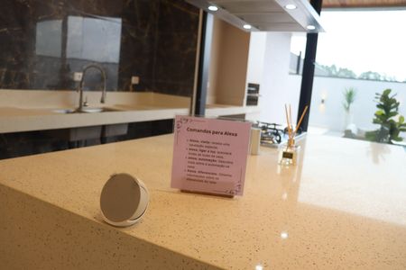 Casa de condomínio à venda com 323m², 4 quartos e 6 vagas Casa de condomínio à venda com 323m², 4 quartos e 6 vagasCozinha