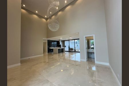 Casa de condomínio à venda com 323m², 4 quartos e 6 vagas Casa de condomínio à venda com 323m², 4 quartos e 6 vagasSala