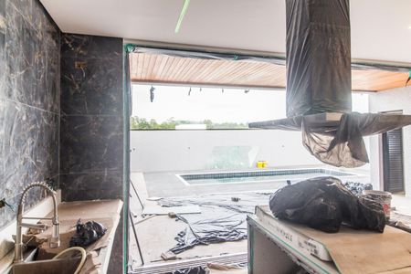 Casa de condomínio à venda com 323m², 4 quartos e 6 vagasCozinha