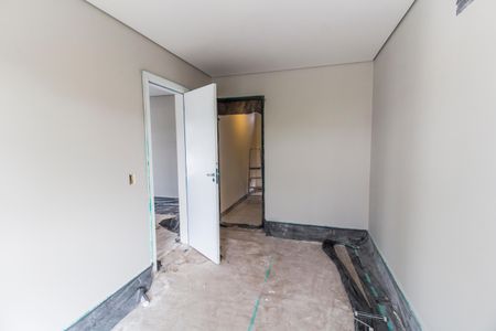 Casa de condomínio à venda com 323m², 4 quartos e 6 vagasCloset da suíte