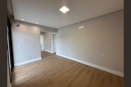 Casa de condomínio à venda com 323m², 4 quartos e 6 vagas Casa de condomínio à venda com 323m², 4 quartos e 6 vagasSuíte 1