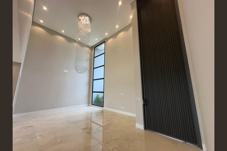 Casa de condomínio à venda com 323m², 4 quartos e 6 vagas Casa de condomínio à venda com 323m², 4 quartos e 6 vagasSala