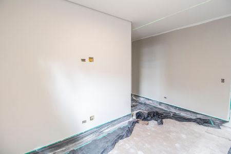 Casa de condomínio à venda com 323m², 4 quartos e 6 vagasSuíte 2
