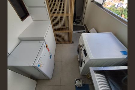 Apartamento para alugar com 112m², 2 quartos e 1 vagaÁrea de Serviço