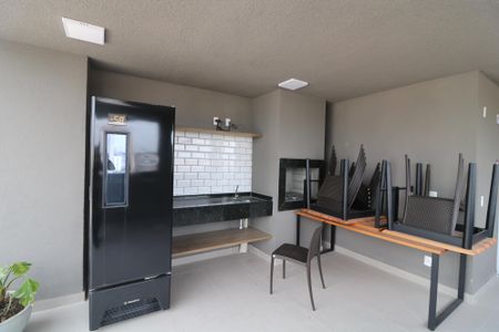 Apartamento para alugar com 38m², 2 quartos e sem vagaÁrea comum - Churrasqueira