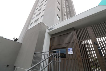 Apartamento para alugar com 38m², 2 quartos e sem vagaFachada e portaria