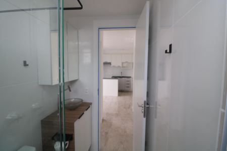 Apartamento para alugar com 38m², 2 quartos e sem vagaBanheiro