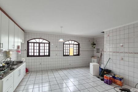 Casa para alugar com 442m², 3 quartos e 2 vagasCozinha