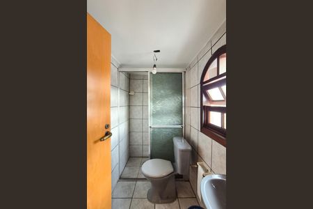 Casa para alugar com 442m², 3 quartos e 2 vagasBanheiro de serviço