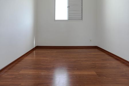 Quarto 1 de apartamento para alugar com 2 quartos, 55m² em Loteamento Mogilar, Mogi das Cruzes