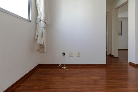 Sala de apartamento para alugar com 2 quartos, 55m² em Loteamento Mogilar, Mogi das Cruzes