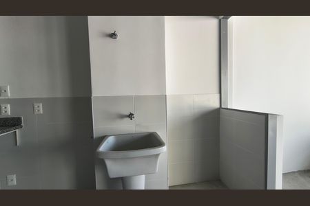 Apartamento à venda com 103m², 3 quartos e 2 vagas Apartamento à venda com 103m², 3 quartos e 2 vagasCozinha e Área de Serviço
