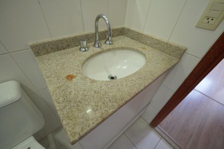 Apartamento à venda com 90m², 3 quartos e 2 vagasBanheiro
