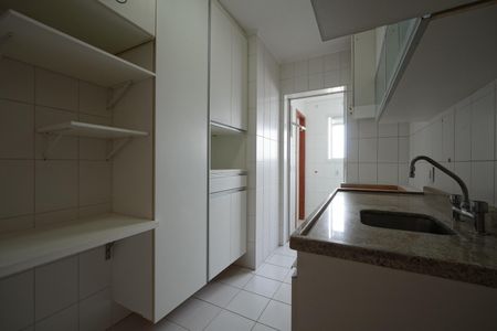 Apartamento à venda com 90m², 3 quartos e 2 vagasCozinha