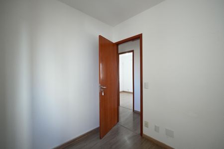 Apartamento à venda com 90m², 3 quartos e 2 vagasQuarto 2