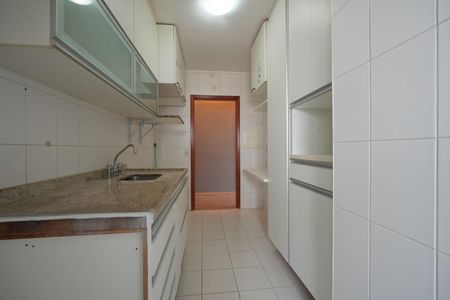 Apartamento à venda com 90m², 3 quartos e 2 vagasCozinha