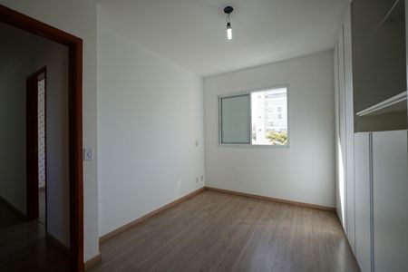 Apartamento à venda com 90m², 3 quartos e 2 vagasSuíte