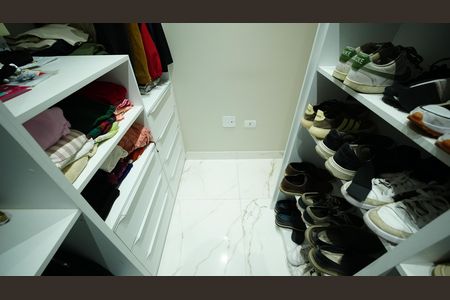 Apartamento à venda com 80m², 3 quartos e 2 vagasCloset da suíte