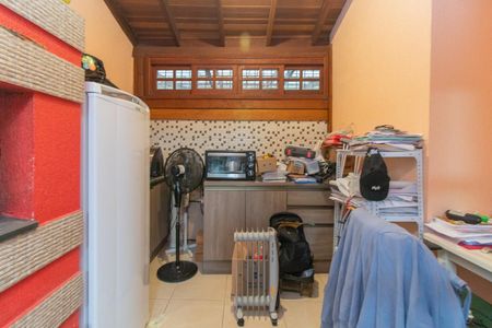Casa de condomínio à venda com 164m², 4 quartos e 2 vagasEscritório
