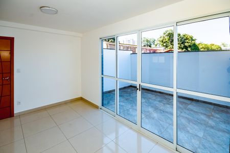 Apartamento para alugar com 2 quartos, 59m² em Indaiá, Belo Horizonte