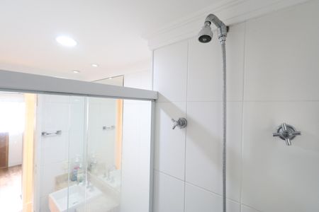 Apartamento à venda com 77m², 3 quartos e 2 vagasBanheiro Social