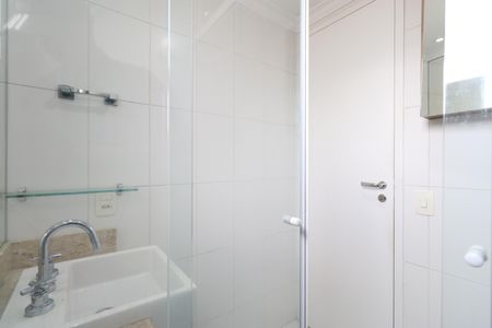Apartamento à venda com 77m², 3 quartos e 2 vagasBanheiro da Suíte